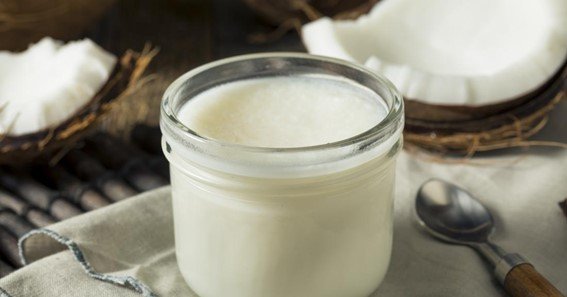 is vitamin e present in coconut oil